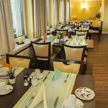 阿列格鲁酒店 4*