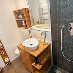 阿列格鲁酒店